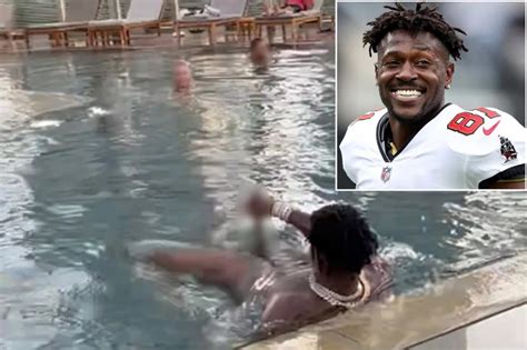 WATCH: Video footage shows Antonio Brown exposing himself,。